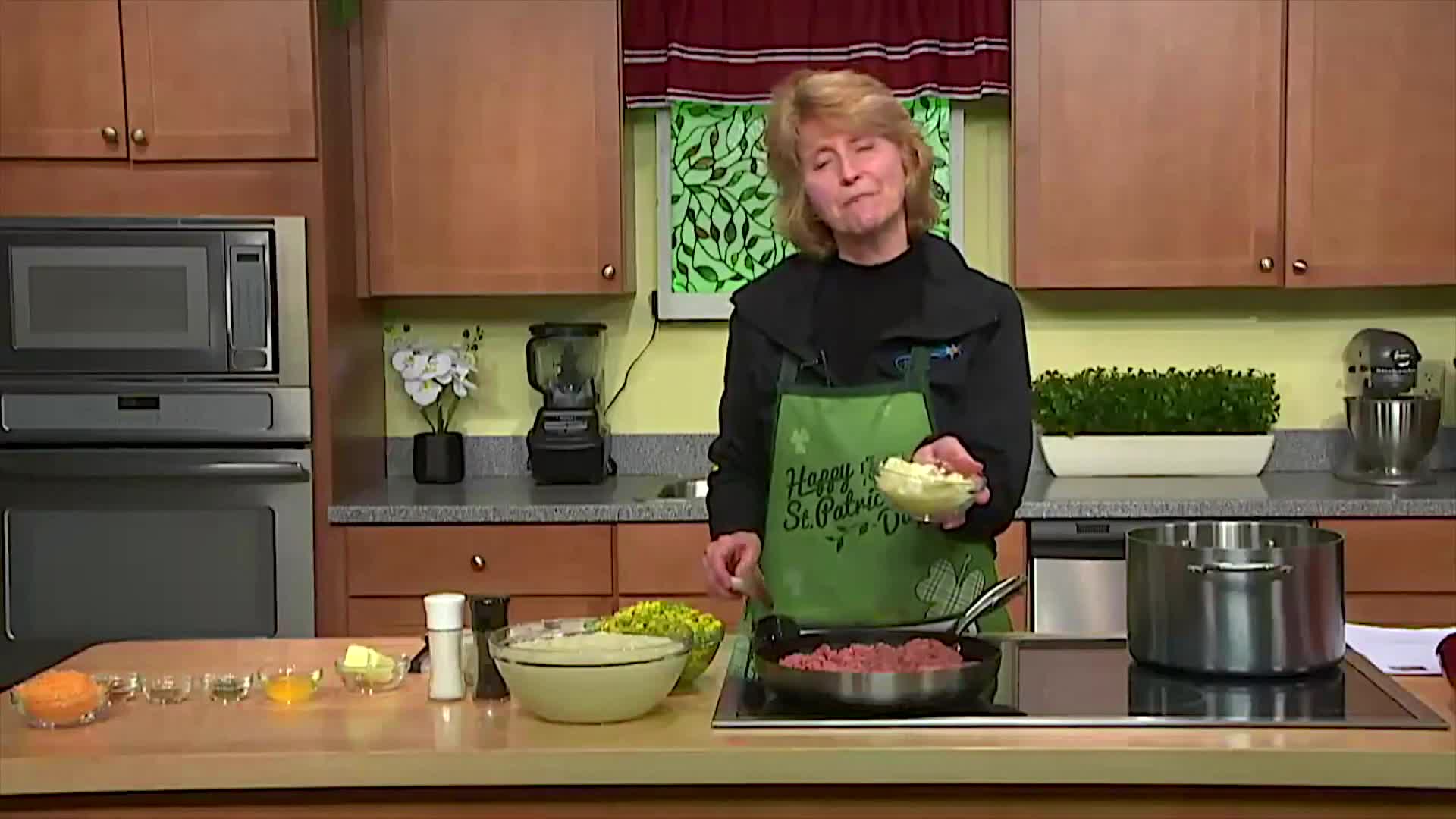 Thumbnail image for Get Healthy with Holly - Ep 15 - Get Fit for your Trip