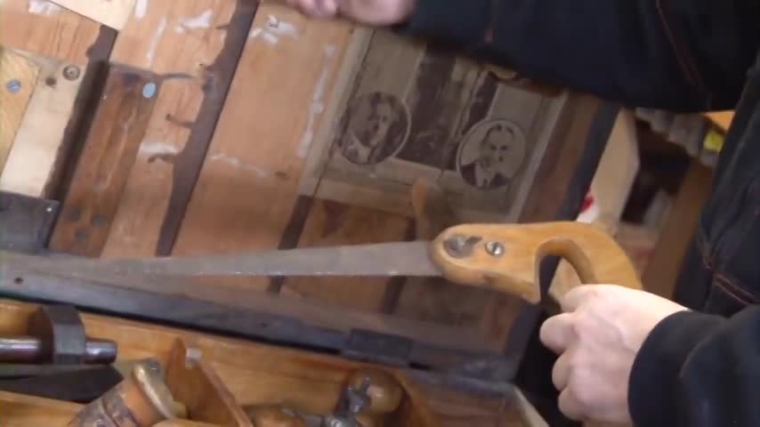 Thumbnail image for The Garage with Steve Butler - Ep 002 - Rustic Chair